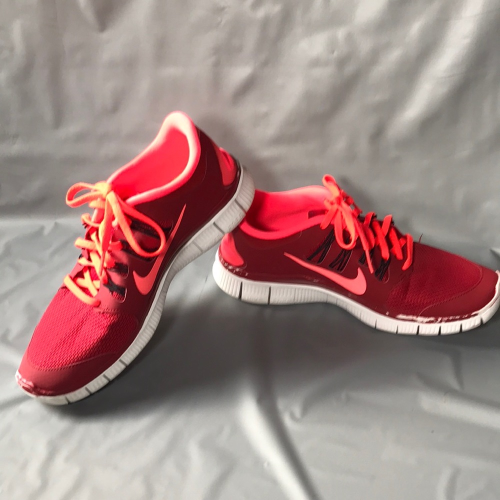 NIKE free 5.0 running shoes